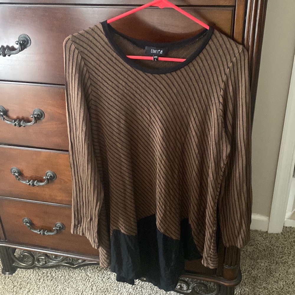 Comfy brown and black tunic